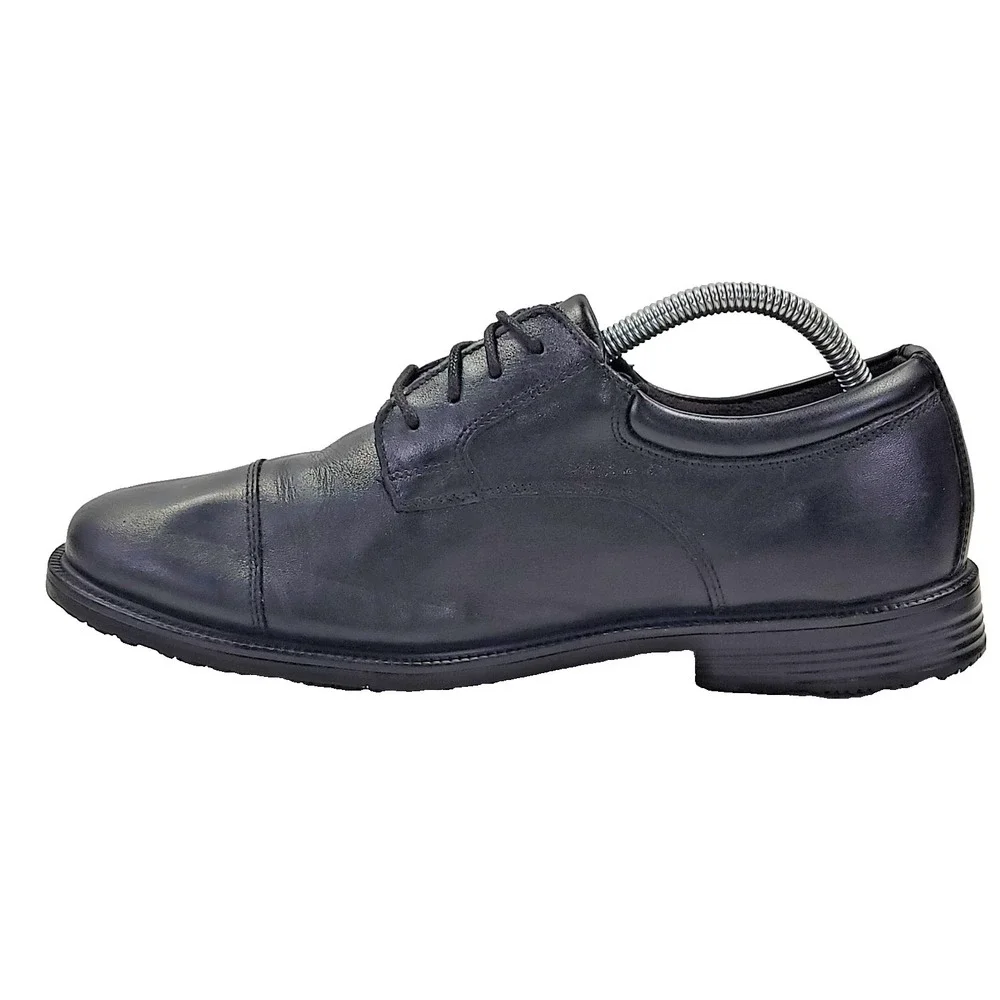 Rockport men essential